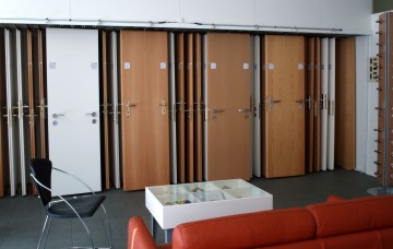 Showroom Tueren.jpg